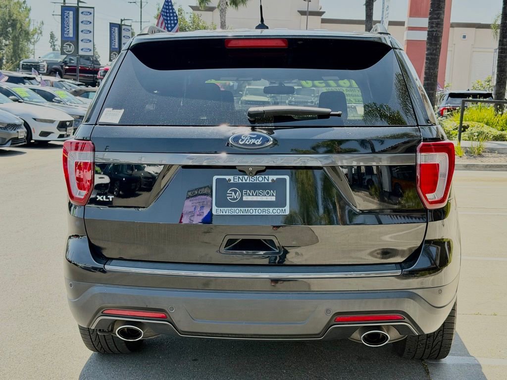 Certified 2018 Ford Explorer XLT FWD image 9