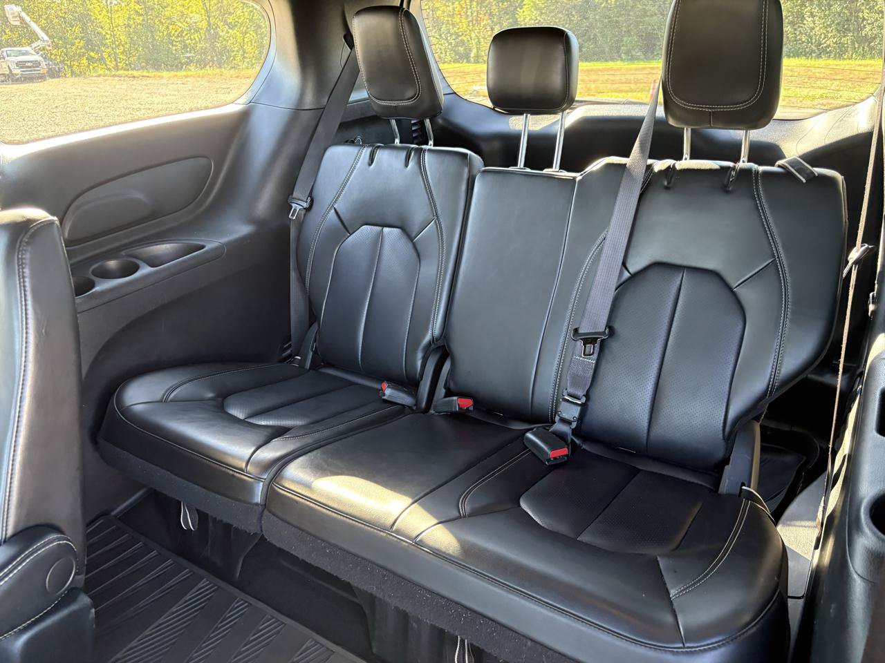 Used 2023 Chrysler Pacifica Touring-L w/ S Appearance Package FWD image 38