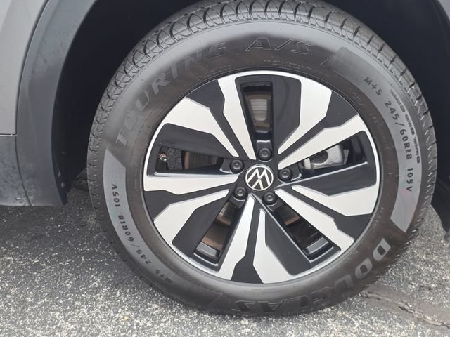Used 2025 Volkswagen Atlas SE FWD image 16