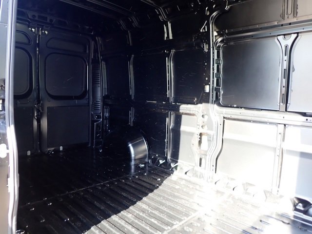 New 2026 RAM ProMaster 2500 w/ Quick Order Package 22G SLT image 13