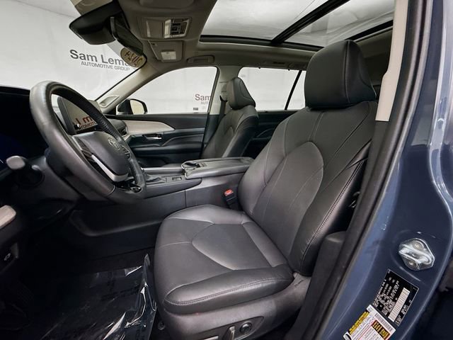 Used 2024 Toyota Grand Highlander Limited image 22