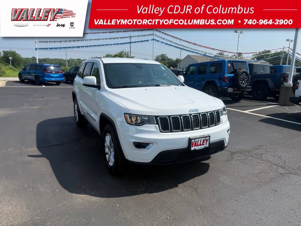 Certified 2022 Jeep Grand Cherokee Laredo E AWD/4WD image 1
