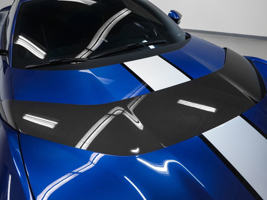 Certified 2022 Ferrari 812 Competizione image 7