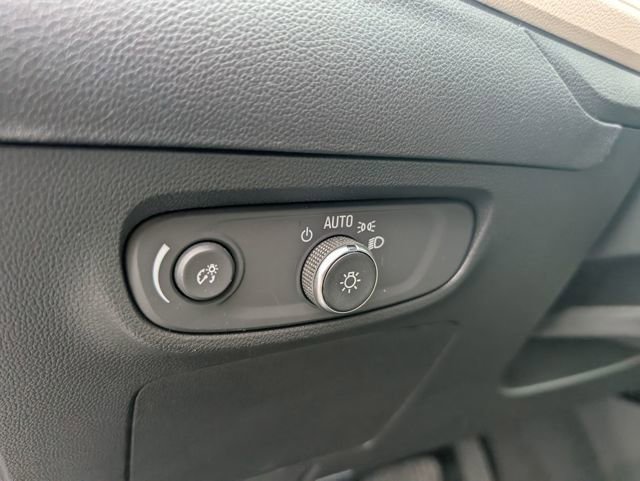 Used 2024 Buick Encore GX Avenir w/ Avenir Technology Package image 16