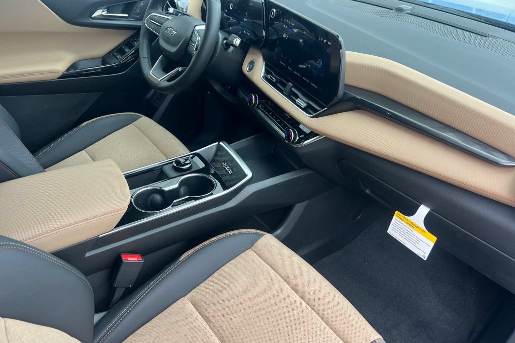 New 2026 Chevrolet Equinox ACTIV AWD/4WD image 13
