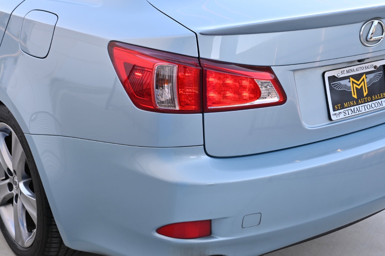 Used 2011 Lexus IS 250 w/ Premium Pkg Value Edition RWD image 28