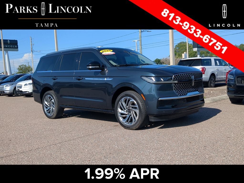 Certified 2025 Lincoln Navigator Reserve AWD/4WD image 1