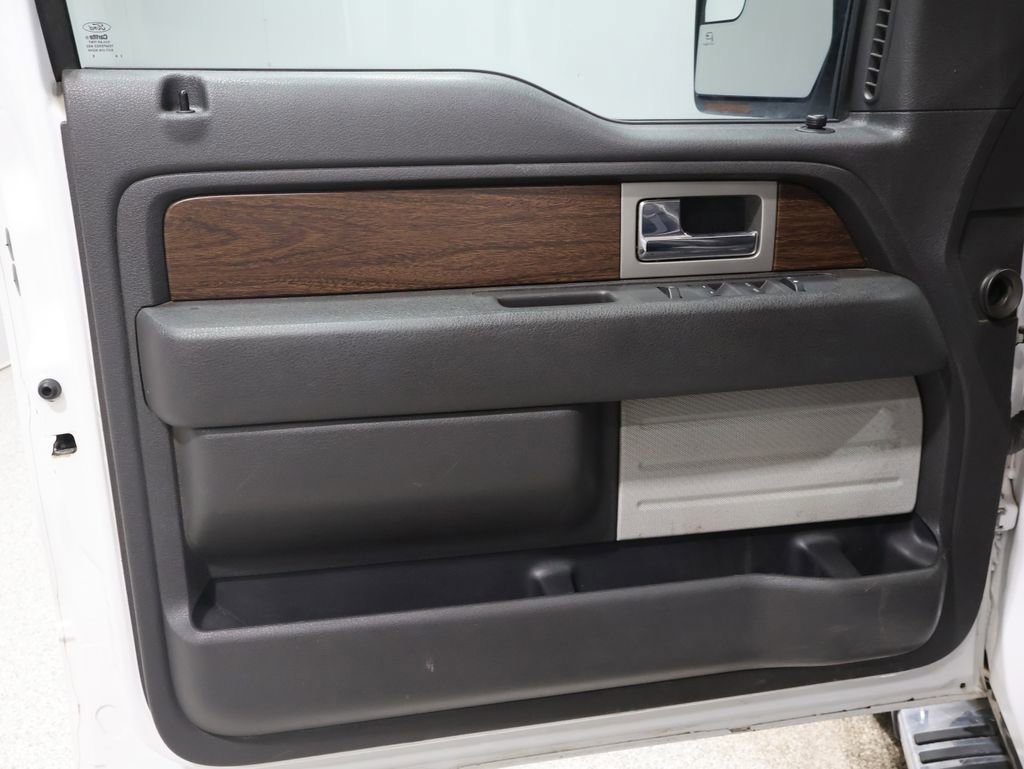 Used 2014 Ford F150 Lariat w/ Lariat Chrome Package image 14