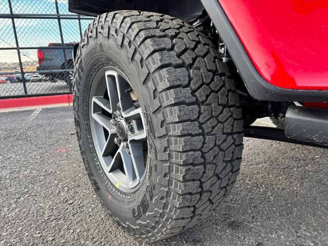 New 2026 Jeep Gladiator Mojave w/ Technology Group AWD/4WD image 28