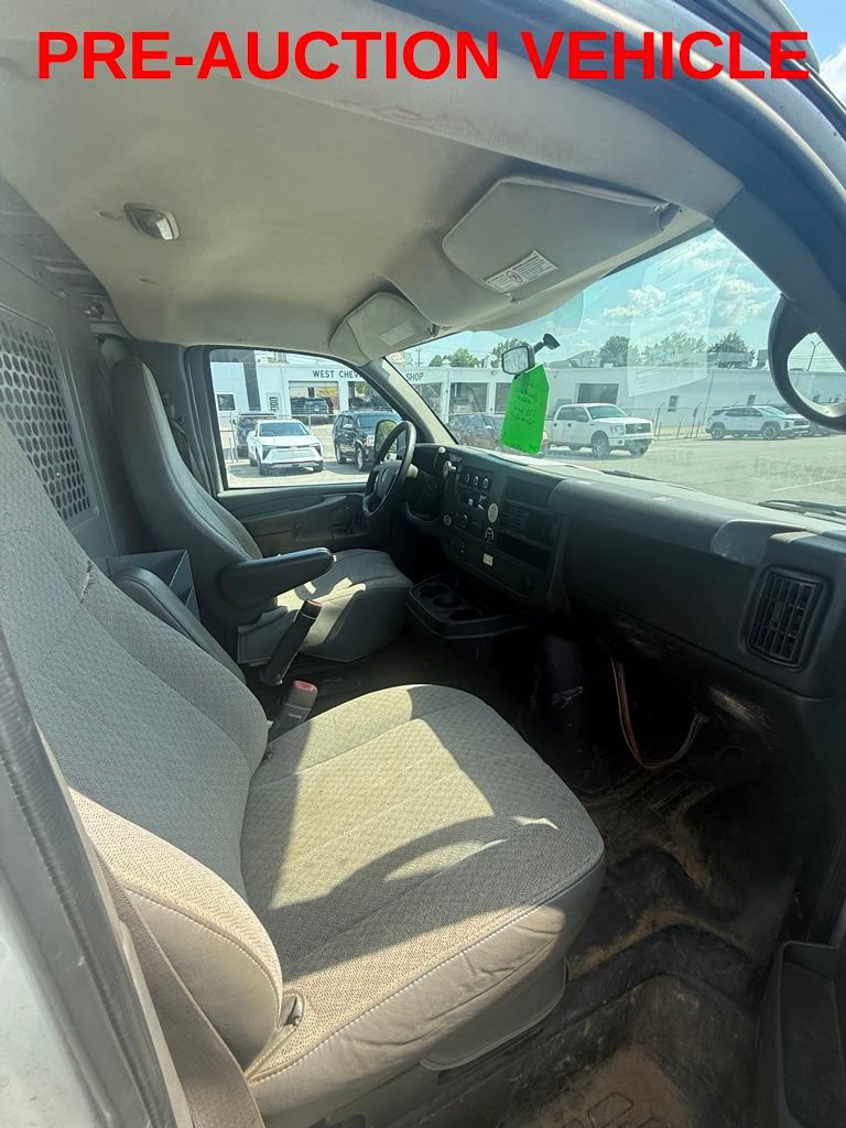 Used 2014 GMC Savana 2500 RWD image 7