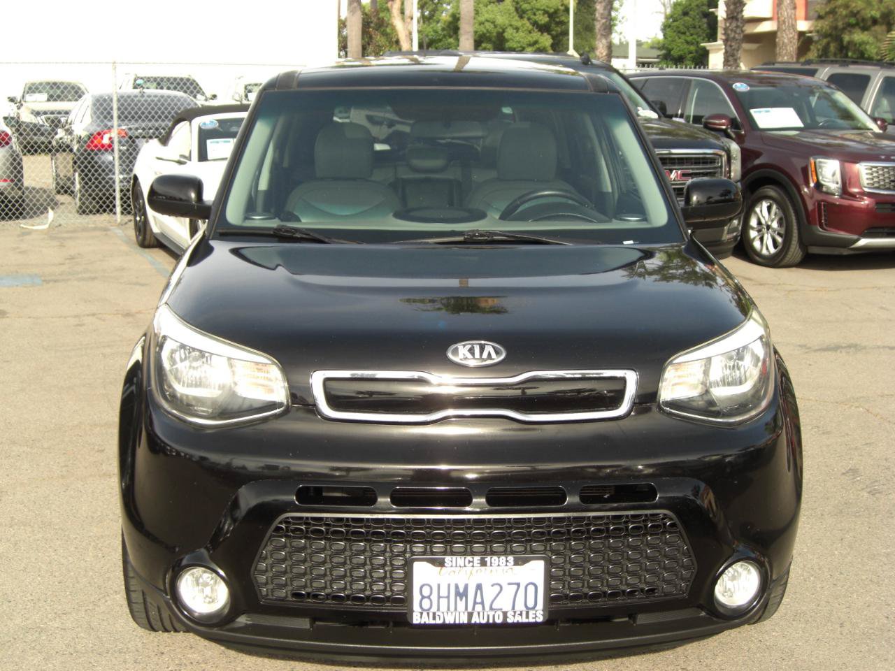 Used 2016 Kia Soul + w/ Primo Package FWD image 2