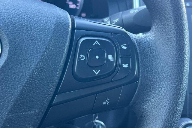 Used 2016 Toyota Camry LE FWD image 26