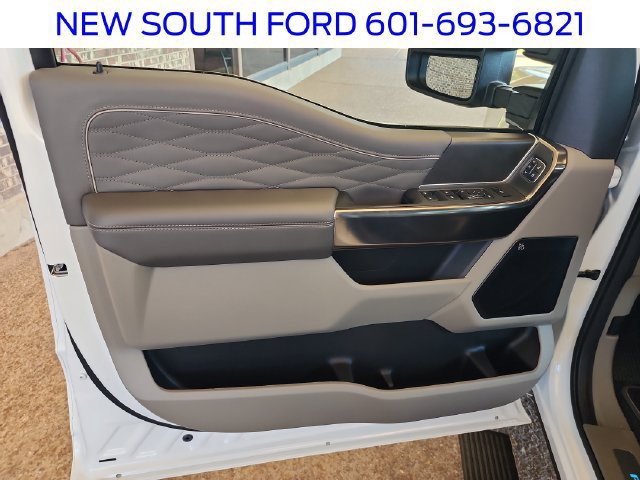 New 2027 Ford F250 Platinum w/ Platinum Plus Package AWD/4WD image 10