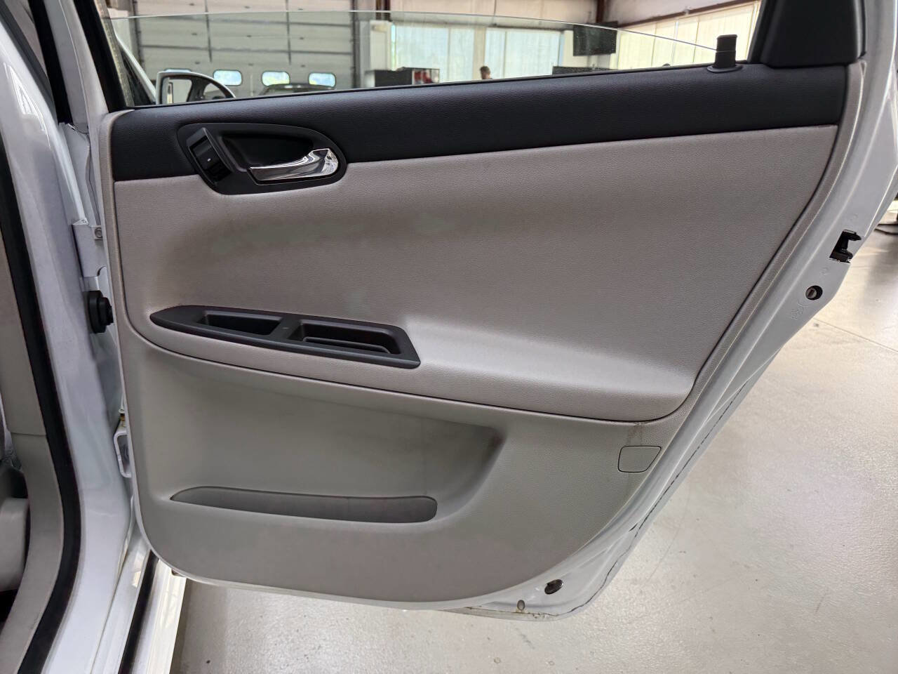 Used 2011 Chevrolet Impala LS image 14