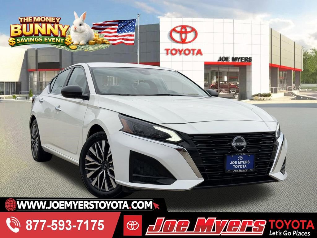 Used 2025 Nissan Altima 2.5 SV FWD image 1