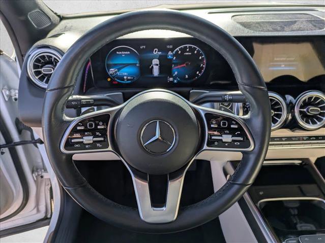 Used 2023 Mercedes-Benz GLB 250 image 11