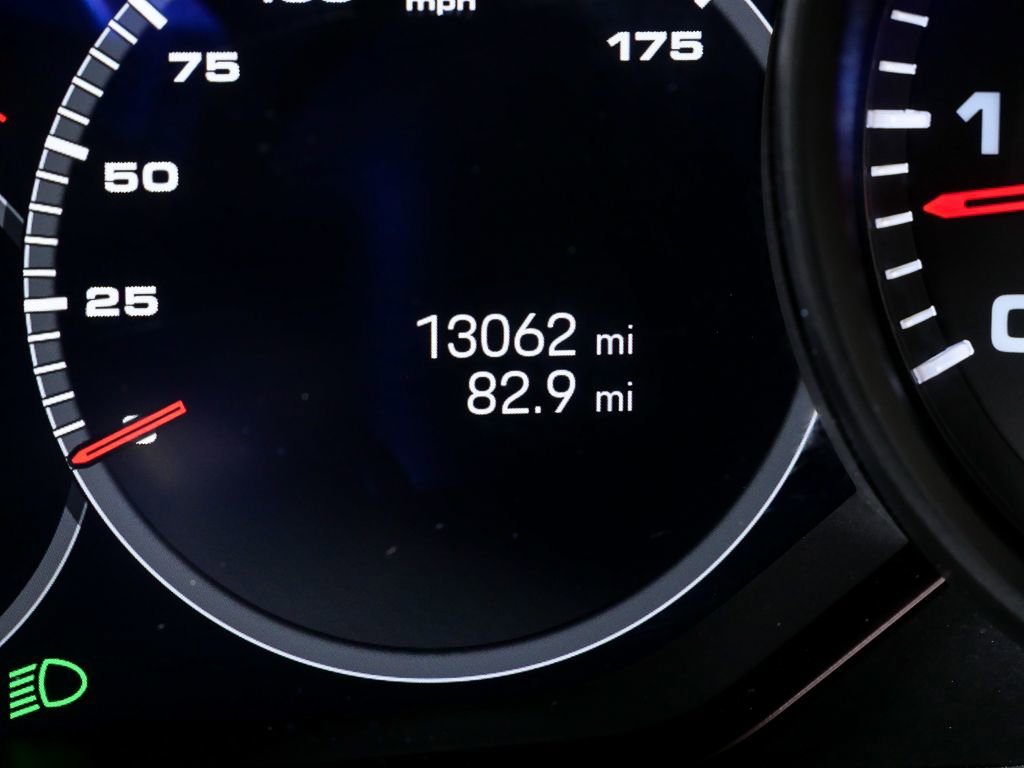 Certified 2023 Porsche Cayenne Platinum Edition AWD/4WD image 12