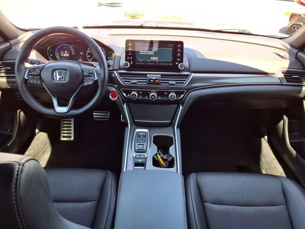 Used 2022 Honda Accord Sport image 3