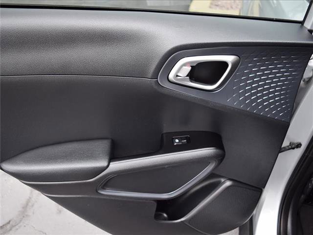 Used 2021 Kia Soul S image 30