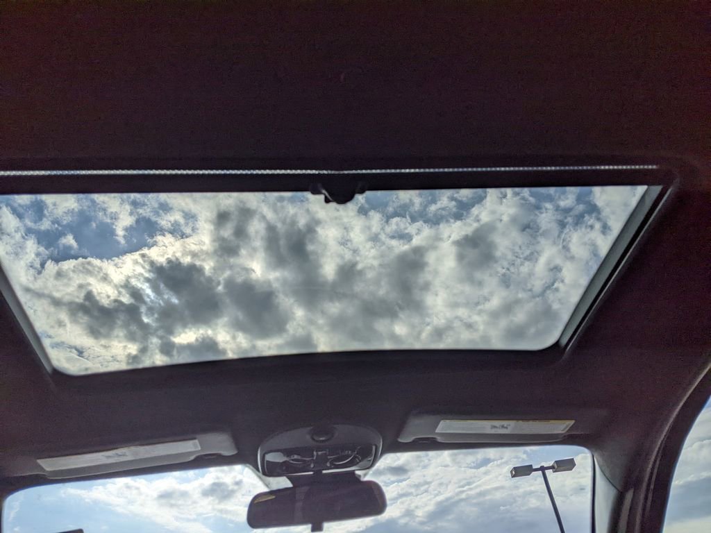 Used 2015 FIAT 500 Abarth w/ Beats Audio Package image 17