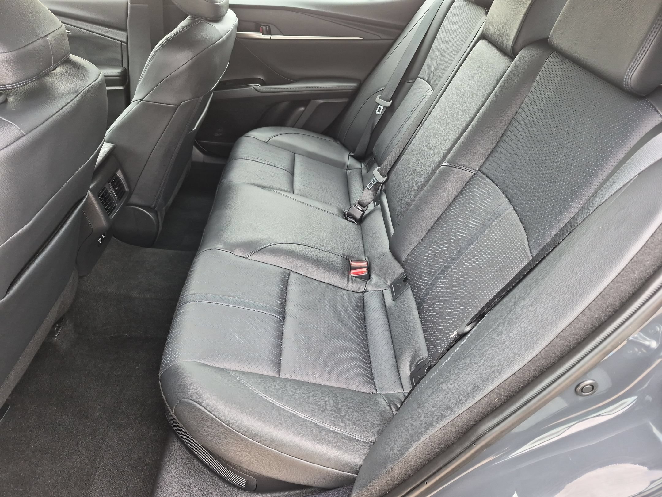 Used 2025 Toyota Camry XSE w/ Premium Plus Package AWD/4WD image 23