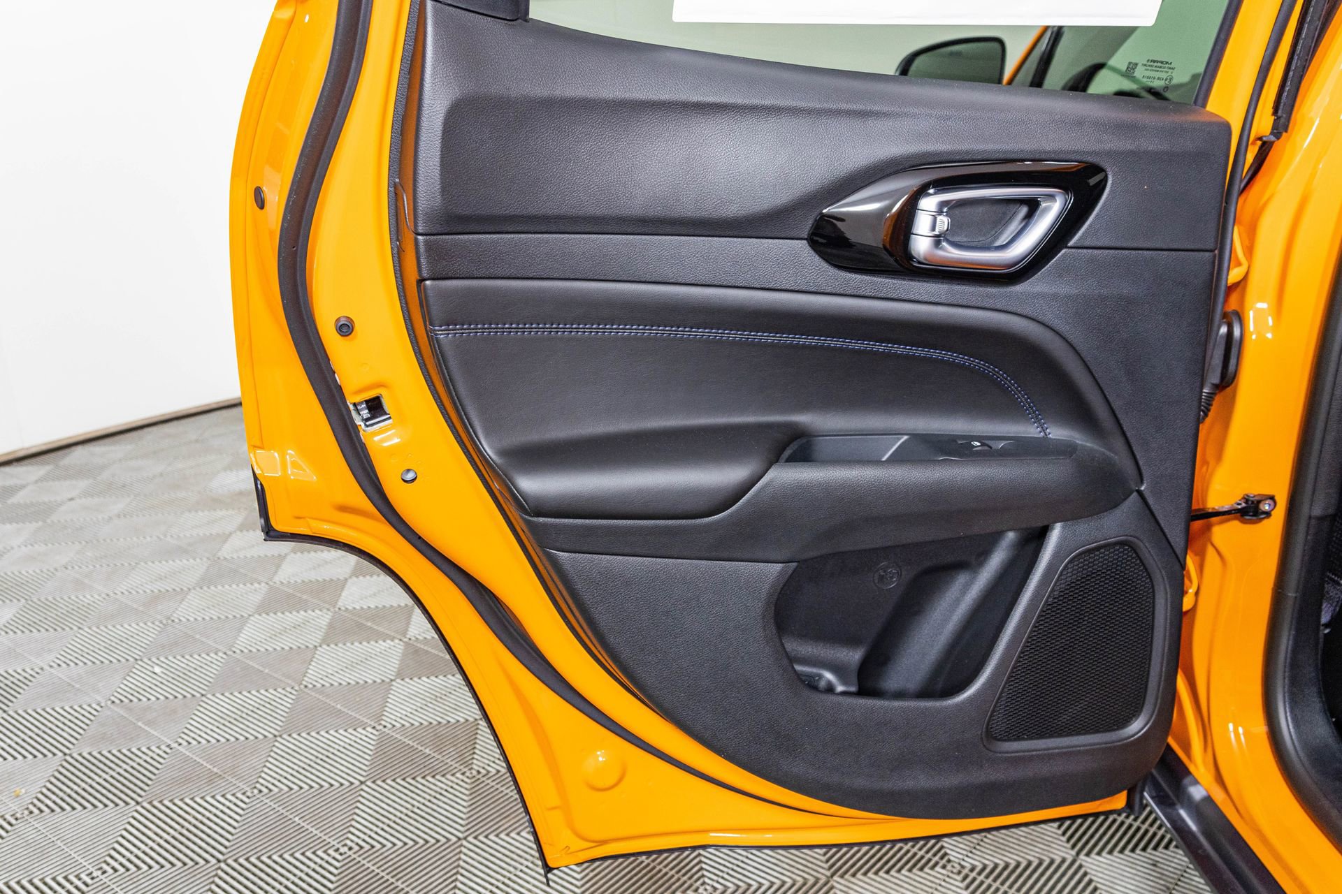 New 2026 Jeep Compass Latitude image 36