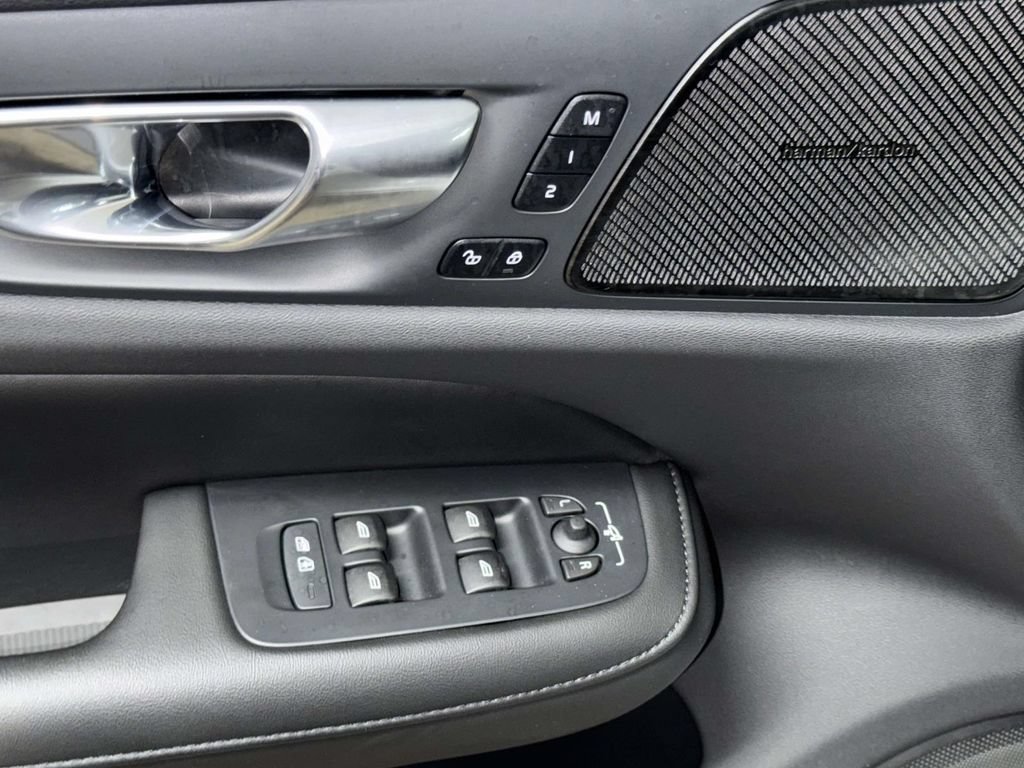 Used 2024 Volvo S60 B5 Plus w/ Climate Package FWD image 20