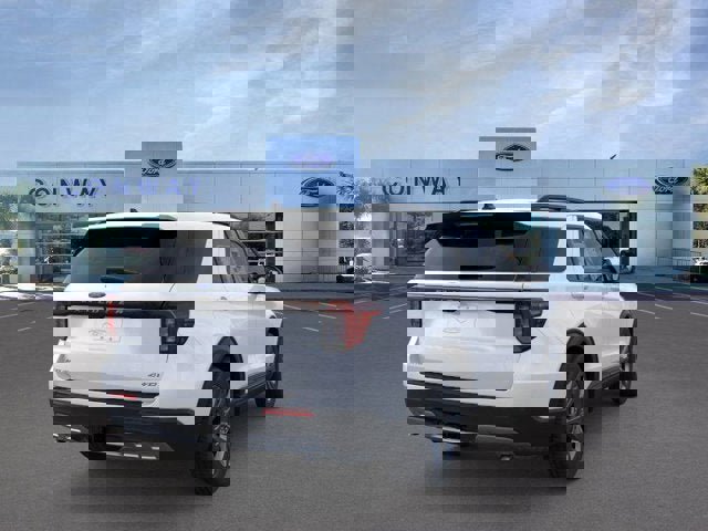 New 2026 Ford Explorer Active w/ Active Comfort Package image 8