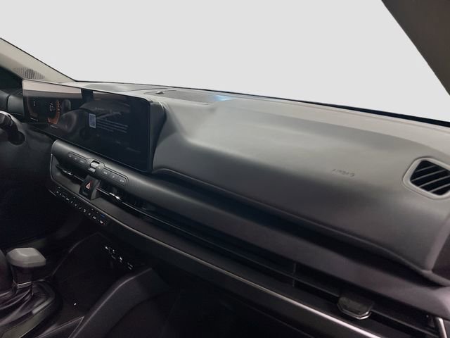 Certified 2025 Kia K4 FWD image 27
