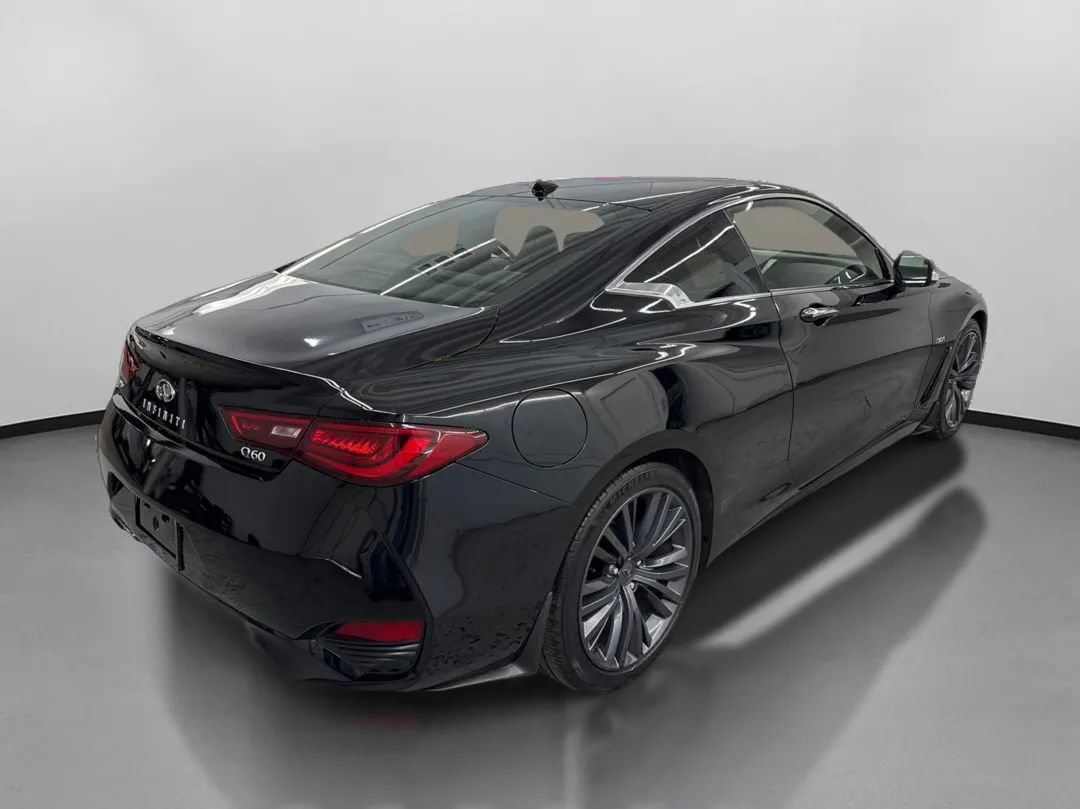 Used 2018 INFINITI Q60 3.0t Luxe AWD/4WD image 8
