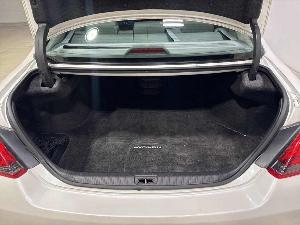 Used 2008 Toyota Avalon Limited image 34