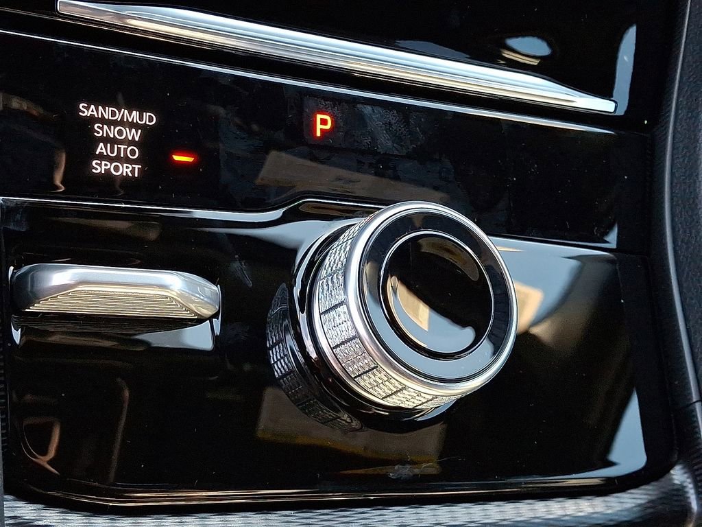 New 2025 Jeep Grand Cherokee Limited image 16