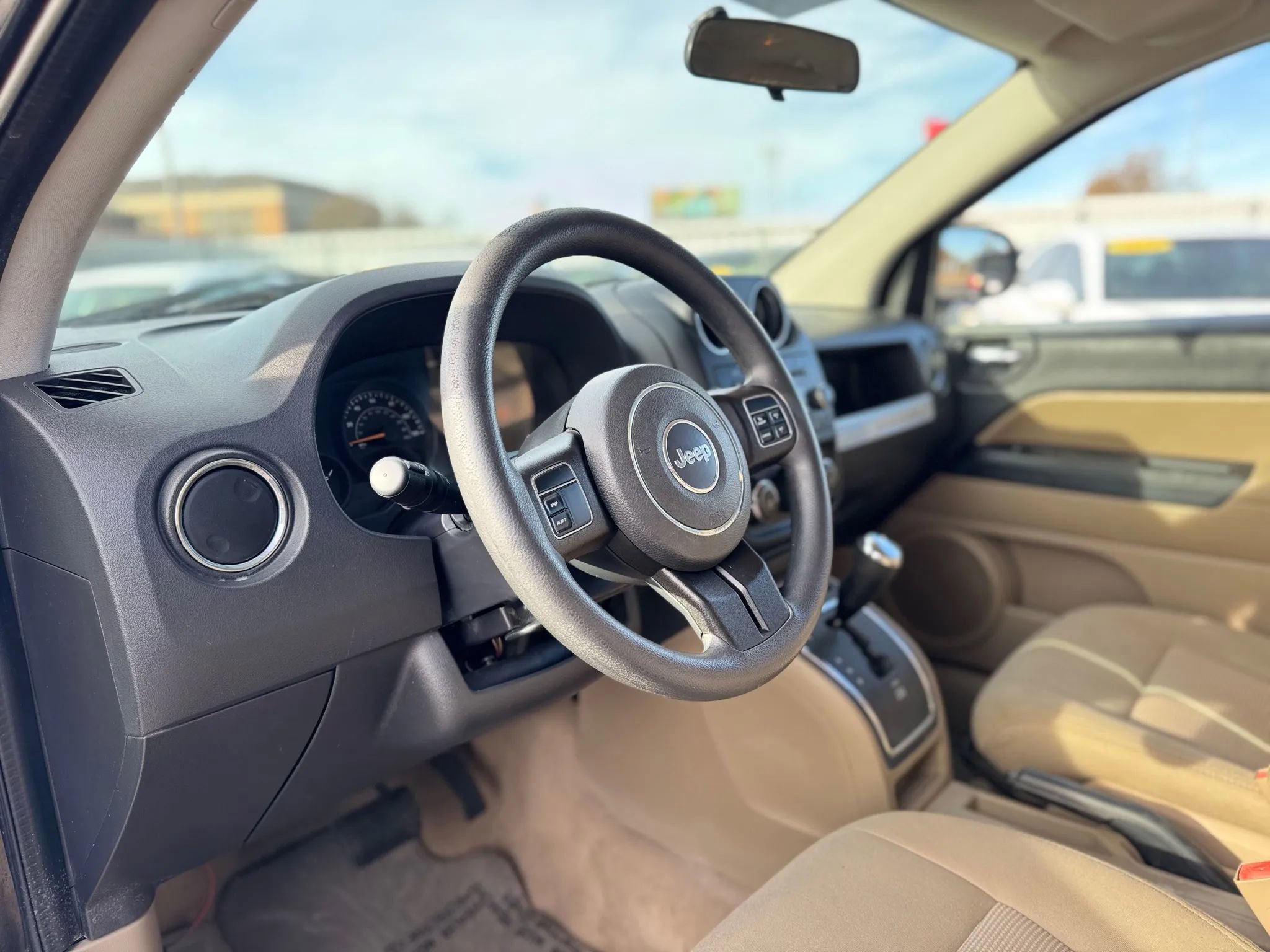 Used 2014 Jeep Compass Sport w/ Power Value Group image 14