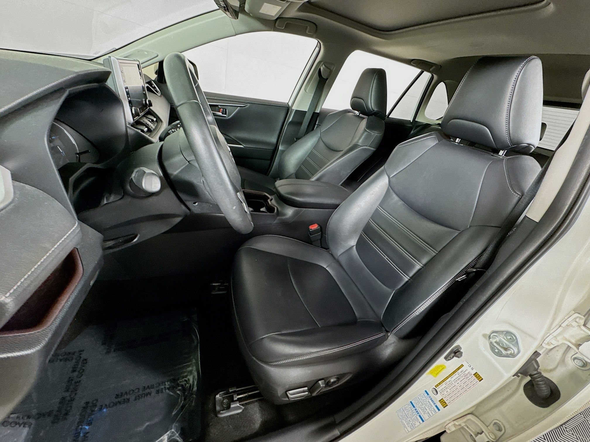 Certified 2020 Toyota RAV4 Limited AWD/4WD image 11