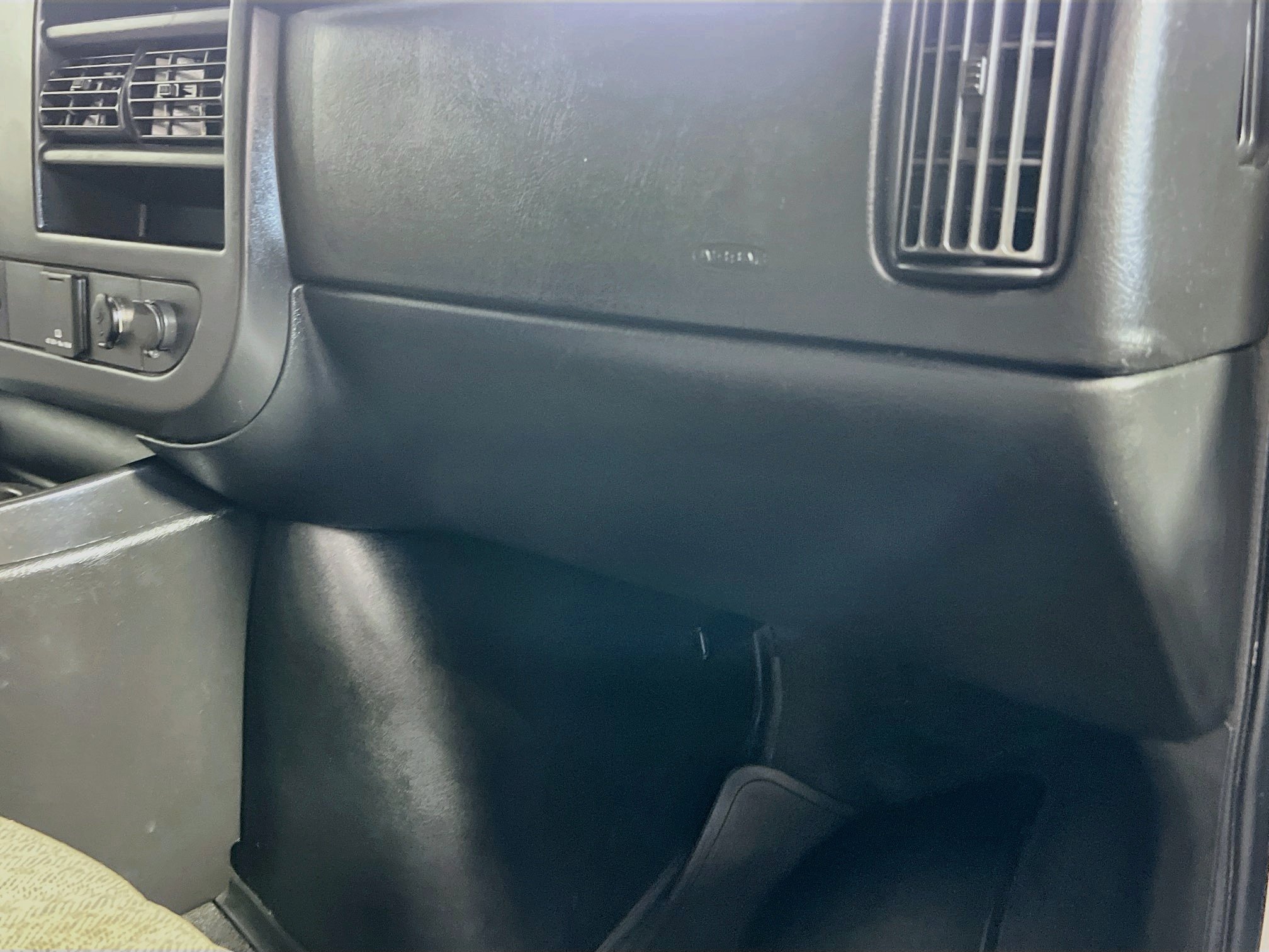 Used 2017 Chevrolet Express 3500 LT w/ LT Preferred Equipment Group RWD image 32