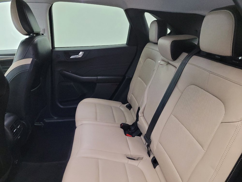 Used 2021 Ford Escape Titanium AWD/4WD image 18