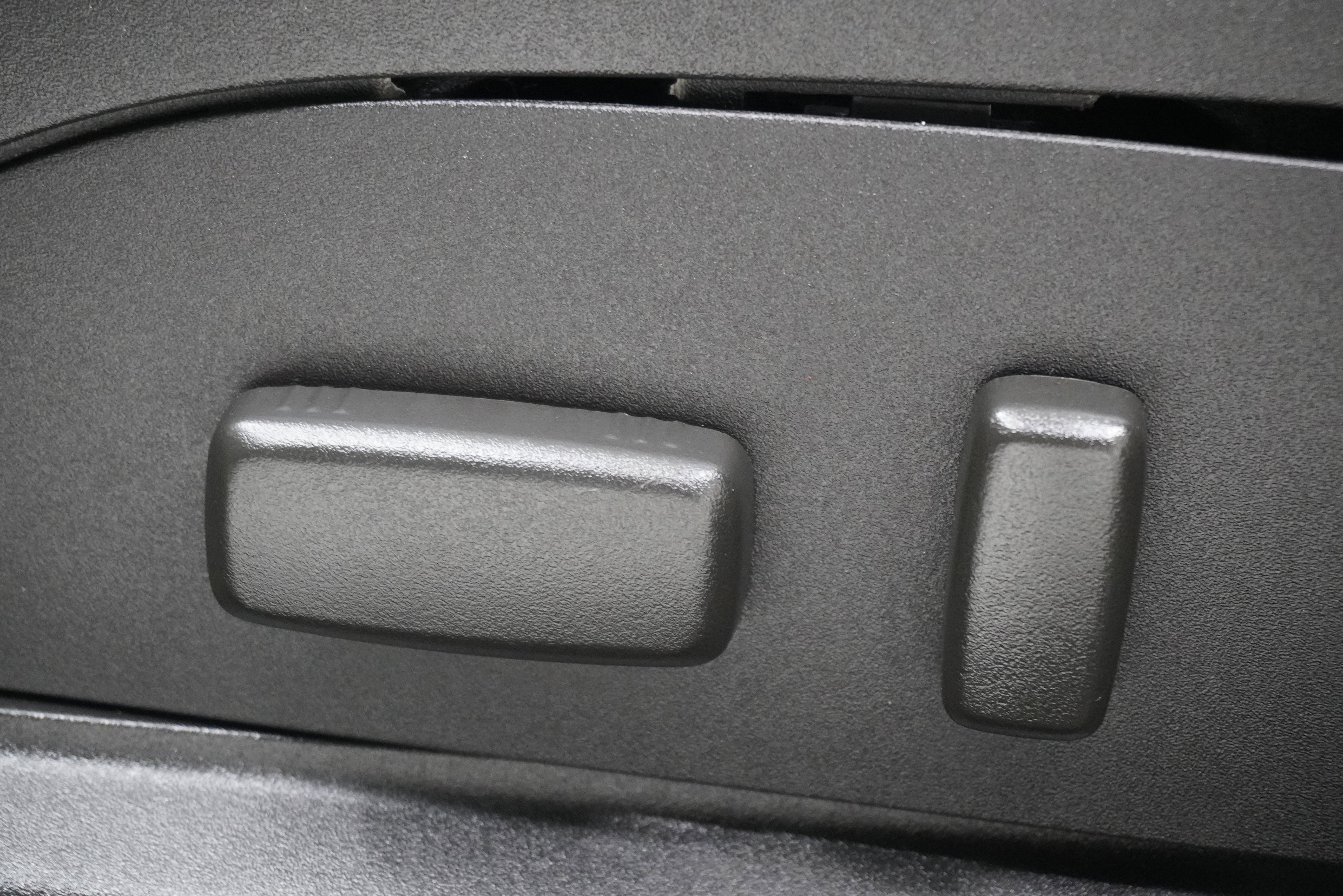 Used 2012 GMC Acadia SLT image 17