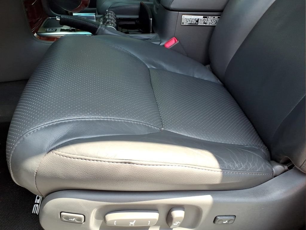 Used 2008 Lexus LX 570 4WD image 18