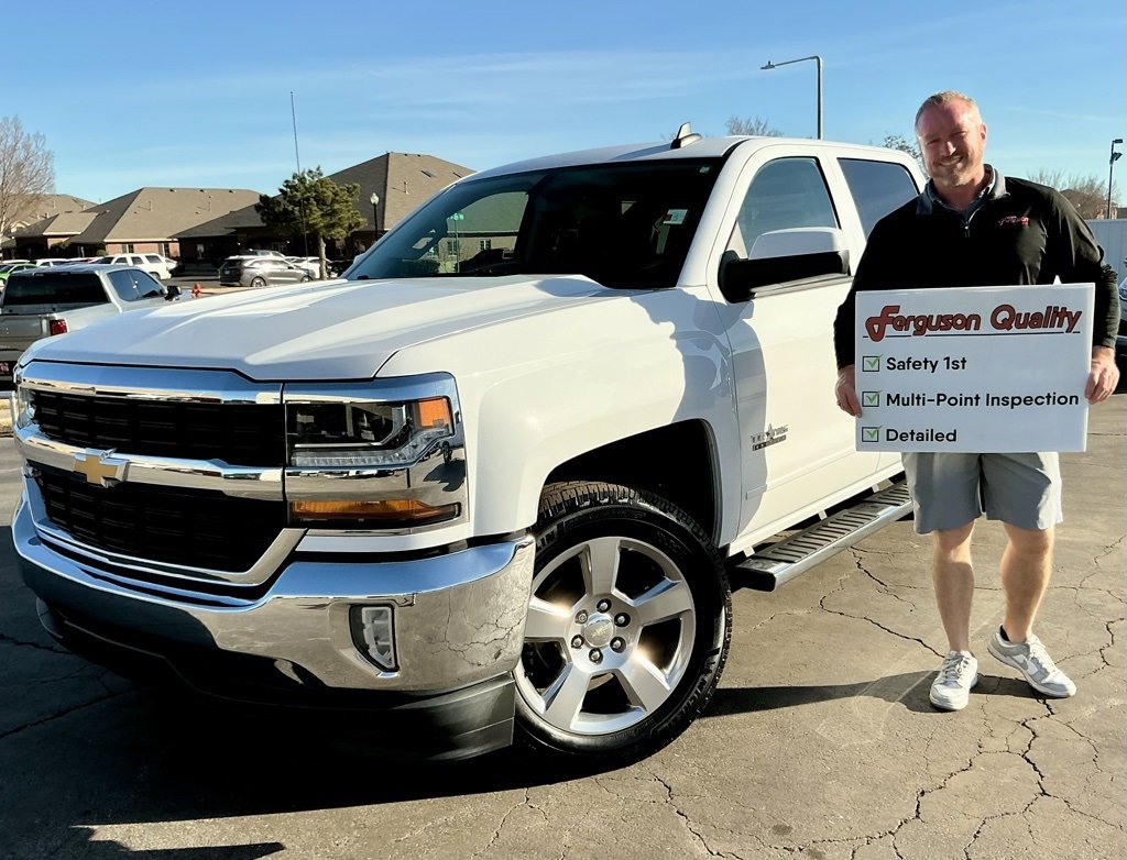Used 2018 Chevrolet Silverado 1500 LT w/ Texas Edition image 1