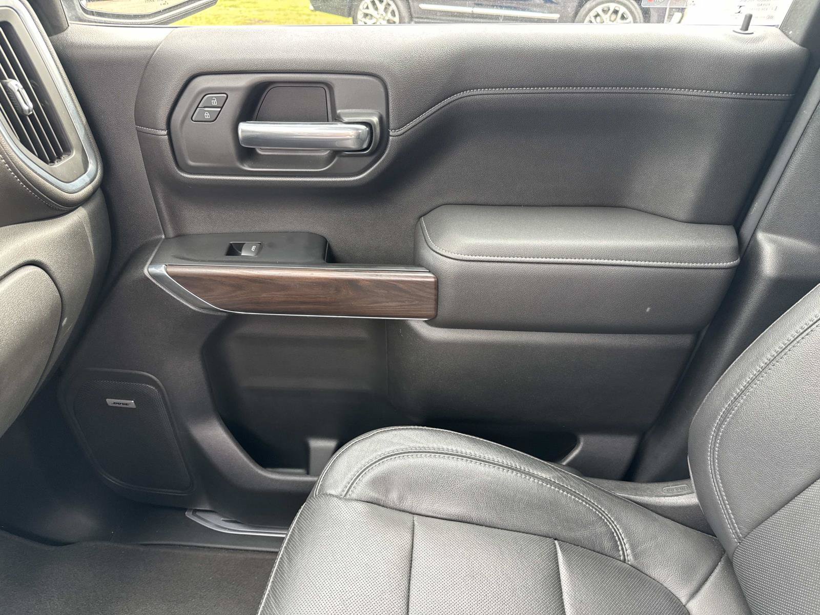 Used 2019 GMC Sierra 1500 SLT w/ SLT Premium Plus Package AWD/4WD image 29