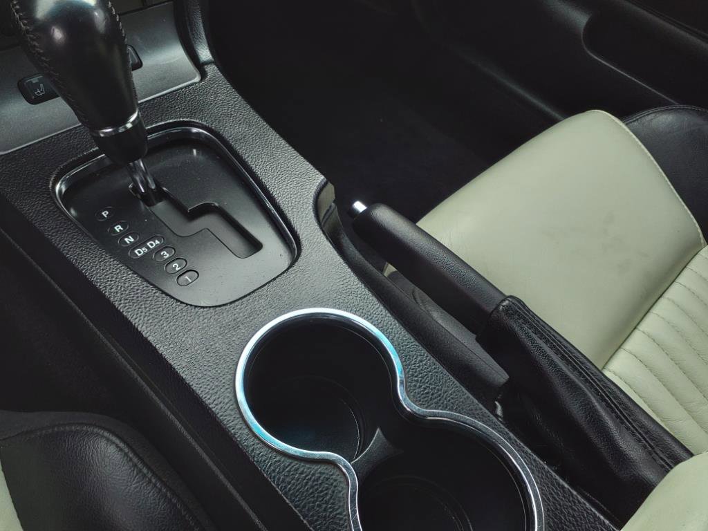 Used 2004 Ford Thunderbird Deluxe image 12