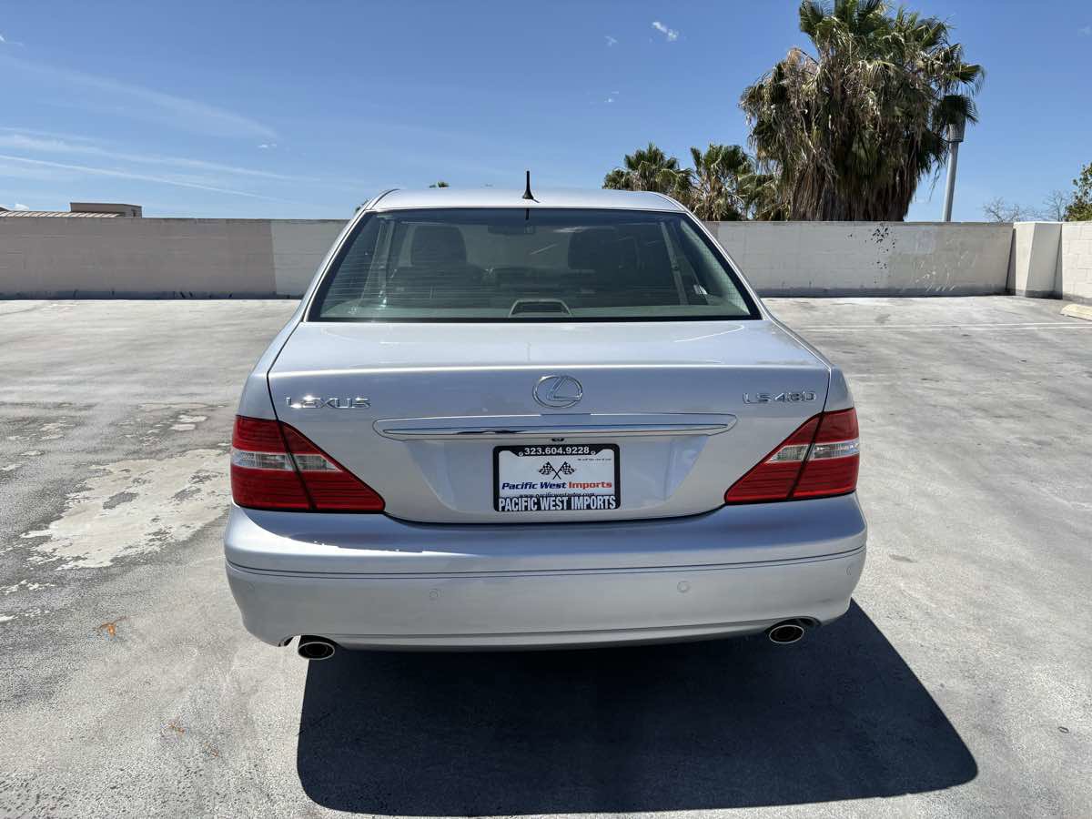 Used 2005 Lexus LS 430 RWD image 12