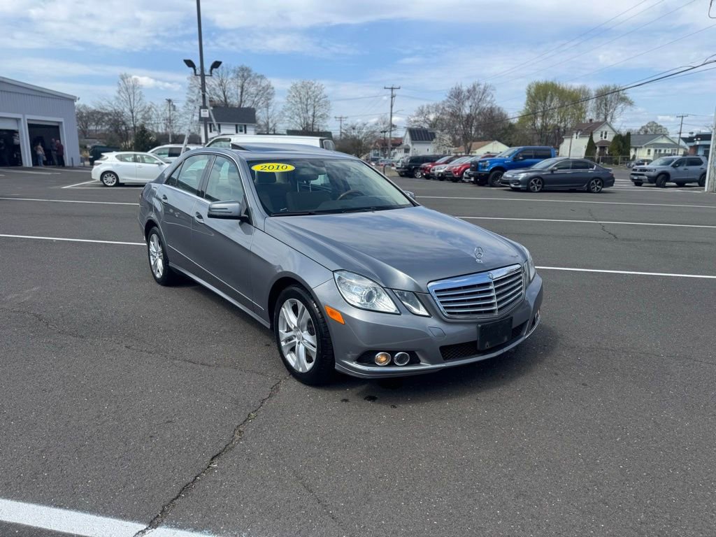 Used 2010 Mercedes-Benz E 350 4MATIC Sedan image 3