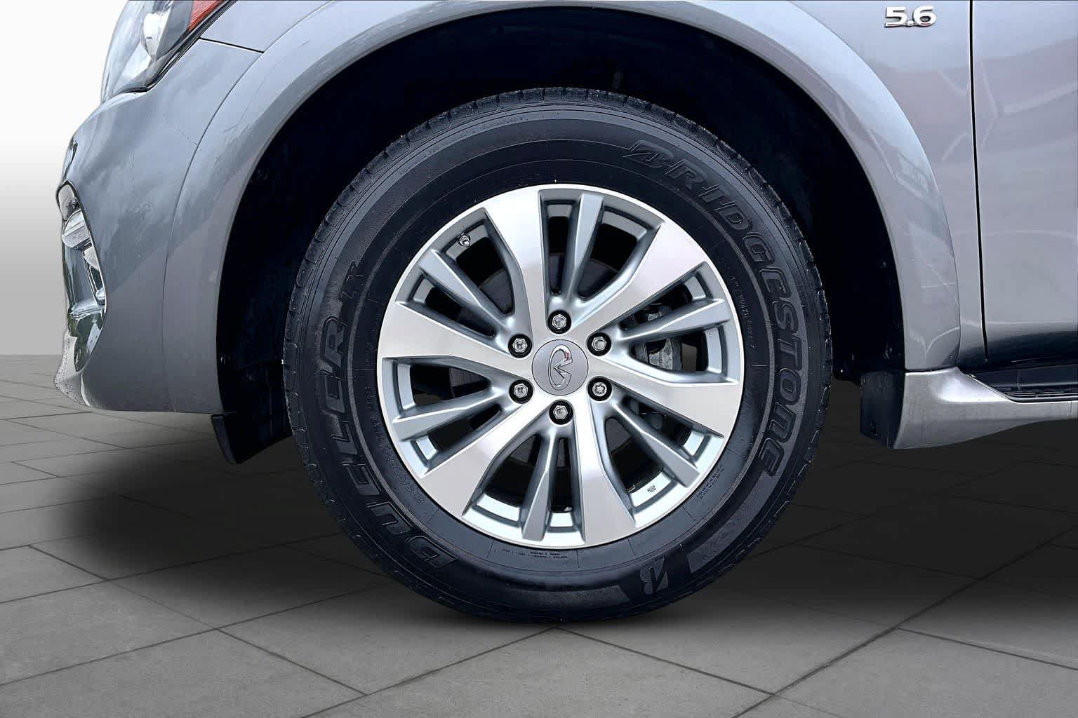 Used 2015 INFINITI QX80 4WD w/ Theater Package image 11