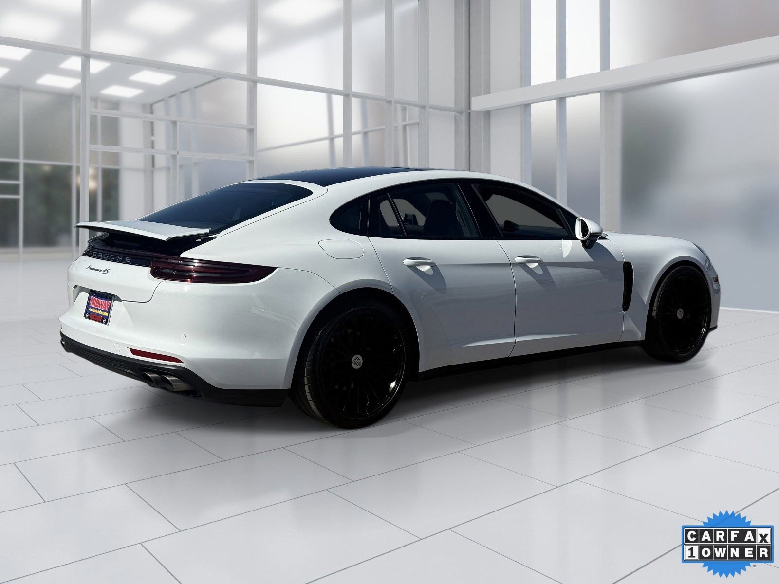 Used 2018 Porsche Panamera 4S image 6