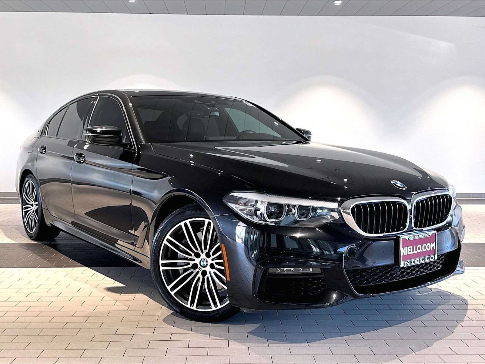 Used 2019 BMW 530e w/ M Sport Package RWD image 12