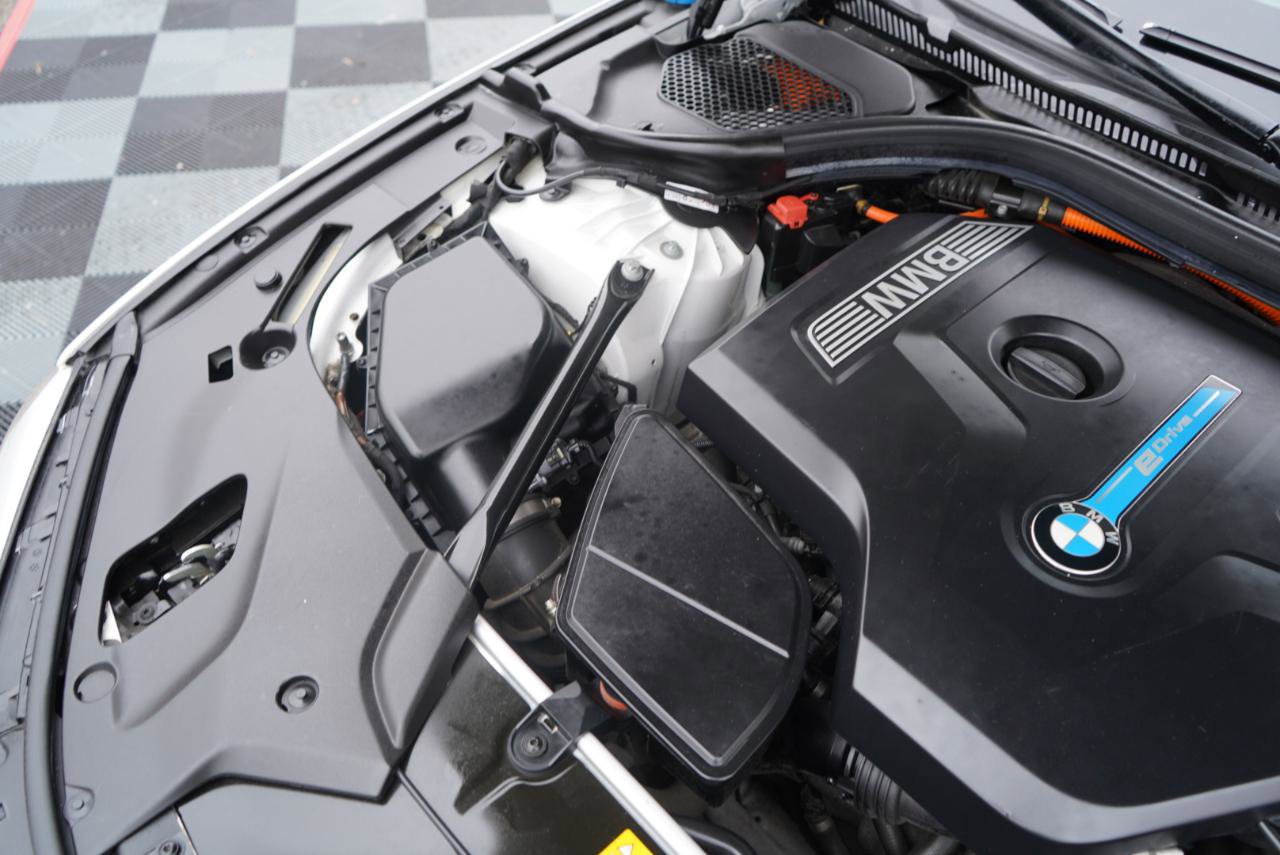 Used 2018 BMW 530e xDrive image 76