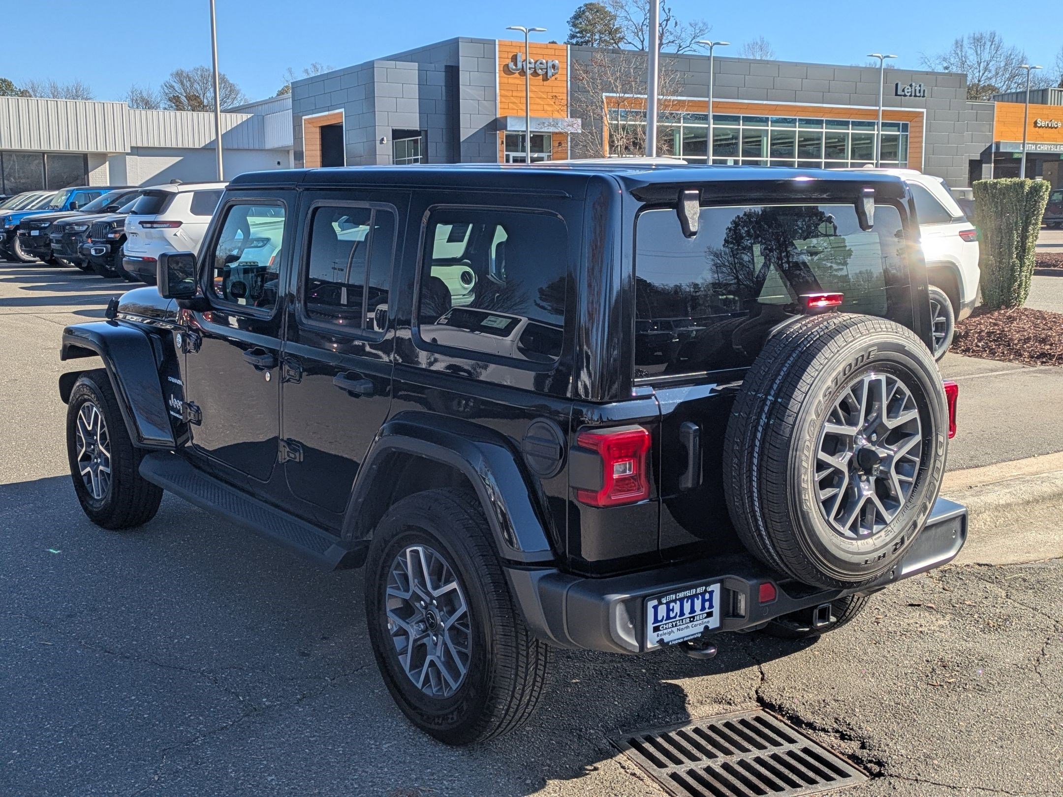 Used 2024 Jeep Wrangler Sahara w/ Safety Group image 7