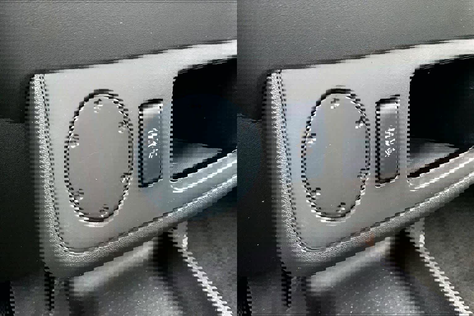 Used 2014 Nissan Xterra X image 29