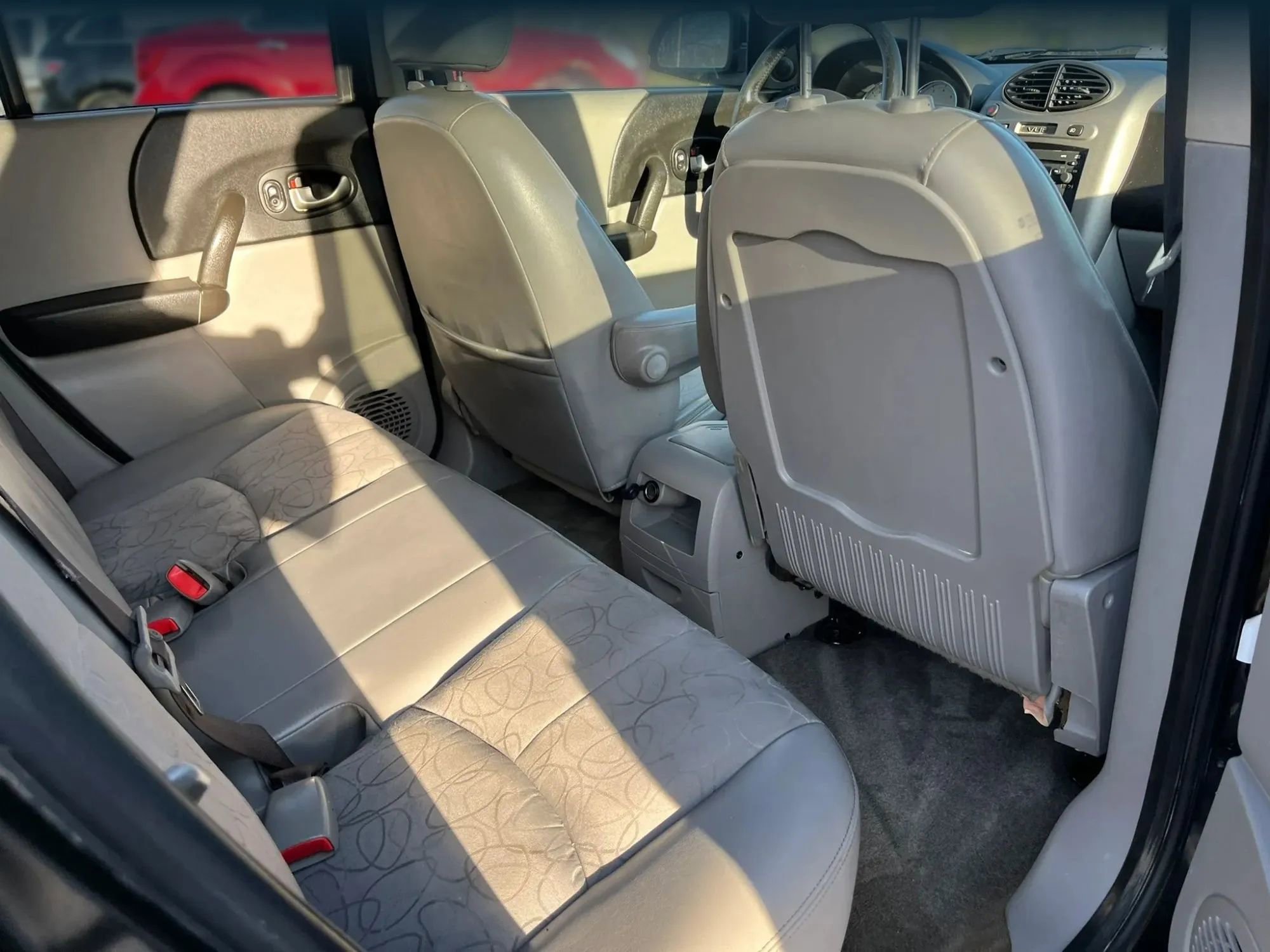 Used 2005 Saturn Vue 2WD V6 w/ Red Line Performance Pkg image 8